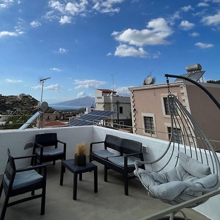 Sonia'S Luxury Apartment With Jacuzzi Kamilari Dış mekan fotoğraf