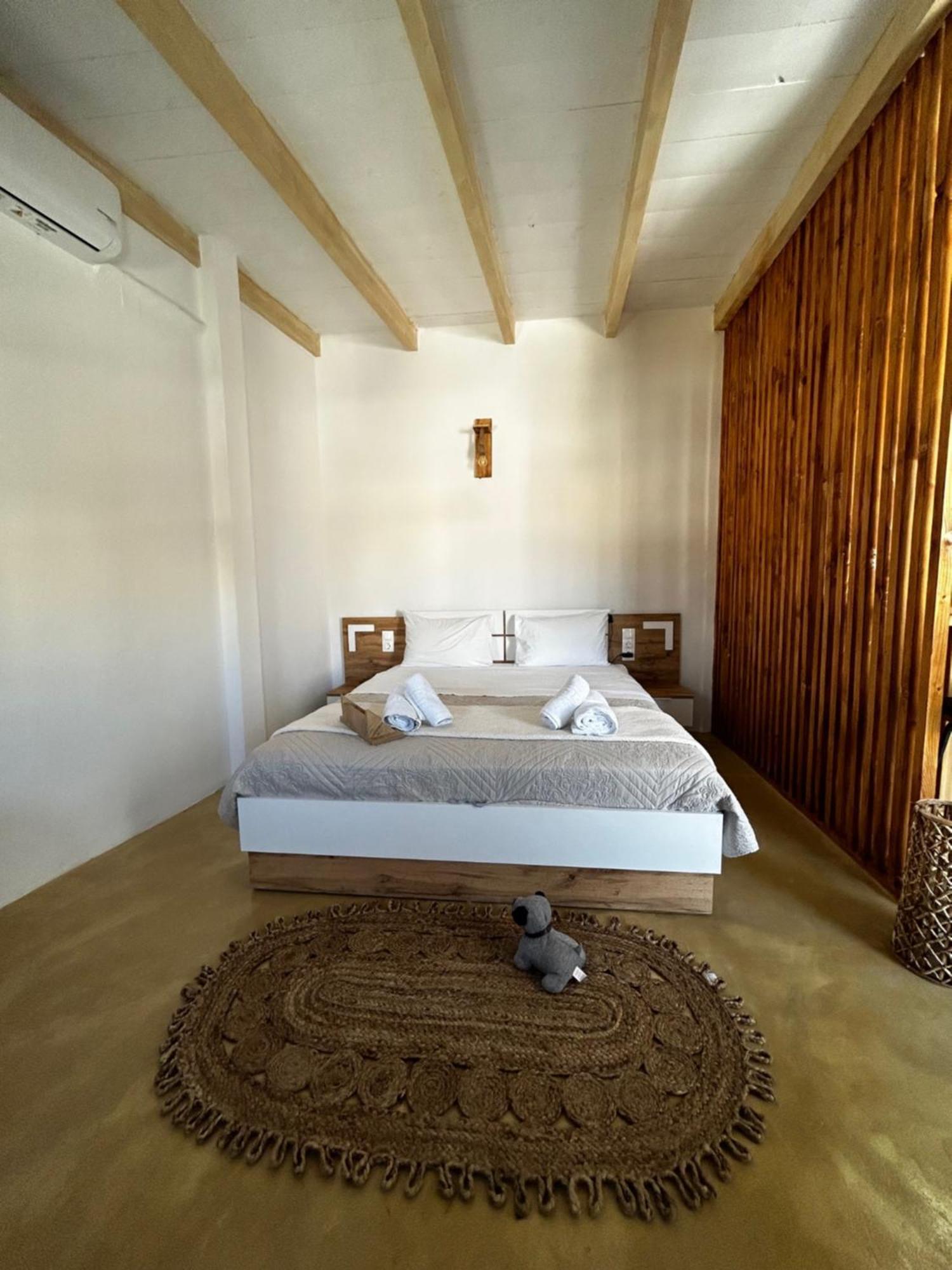 Sonia'S Luxury Apartment With Jacuzzi Kamilari Dış mekan fotoğraf